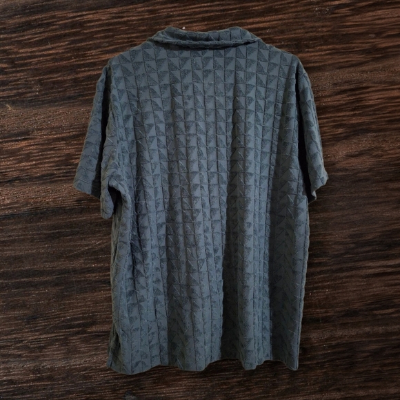 Marine Layer Textured Terry Resort Short Sleeve Shirt - Picture 6 of 6